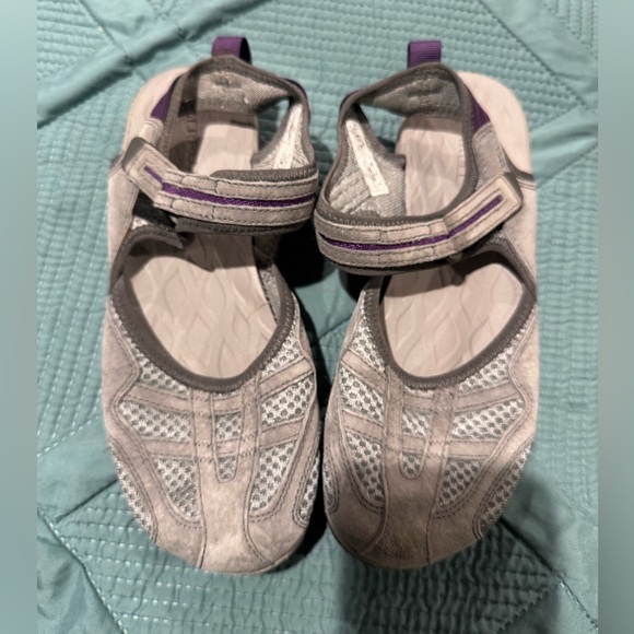 Sandals - Picture 6 of 6